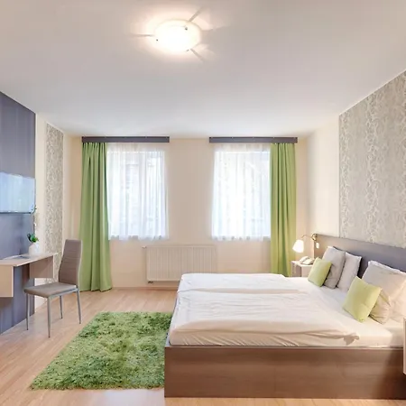 Hotel Triple M 3*