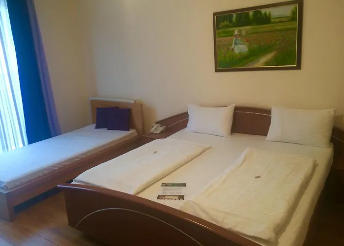 Triple M Hotel Budapest