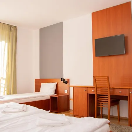 Hotel Triple M