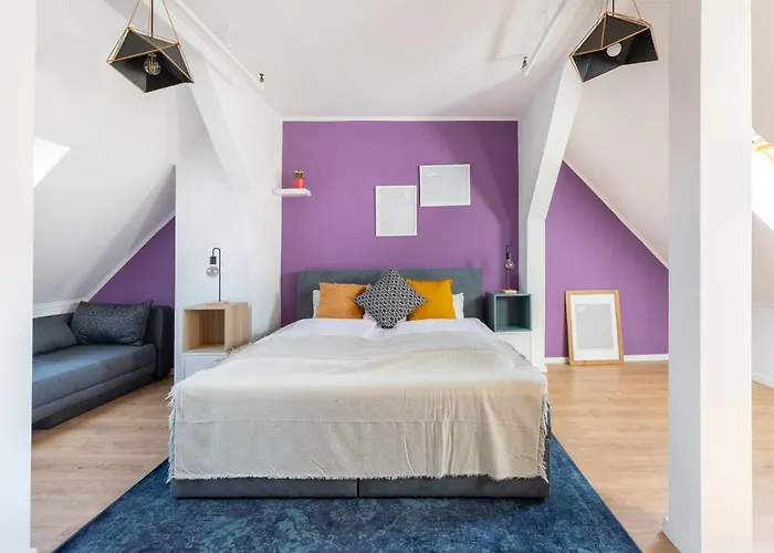 Triple M מלון 3*