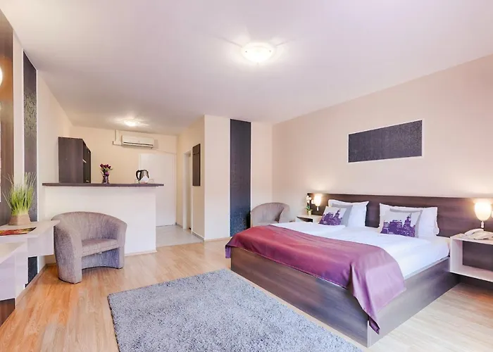 Triple M Hotel