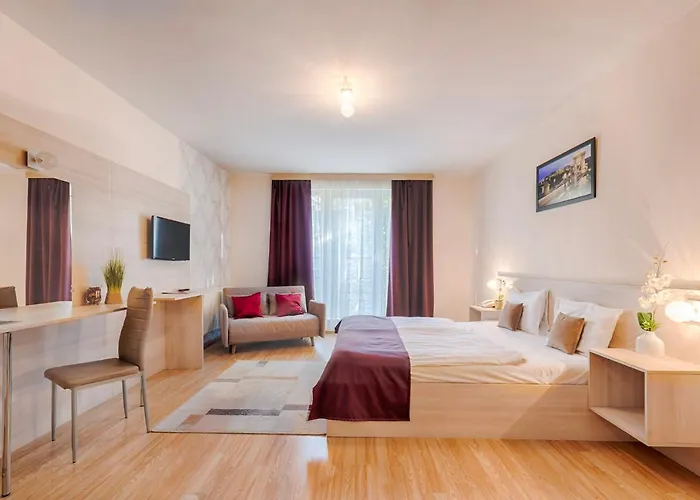 Triple M 3* בודפשט