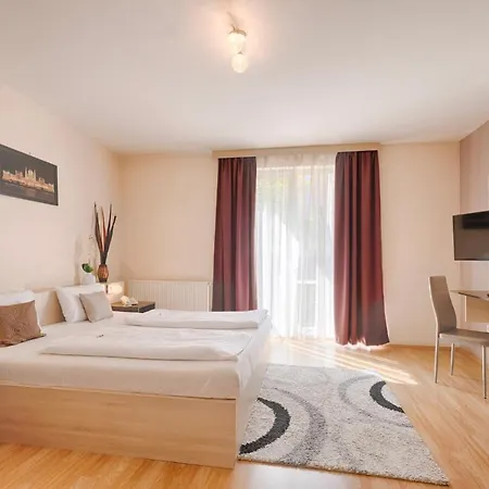 Hotel Triple M 3*