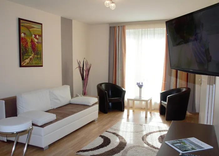 Hotel Triple M Budapest