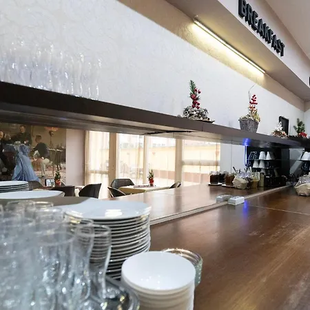 Triple M Будапешт