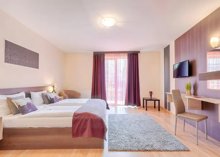 Hotel Triple M Budapest